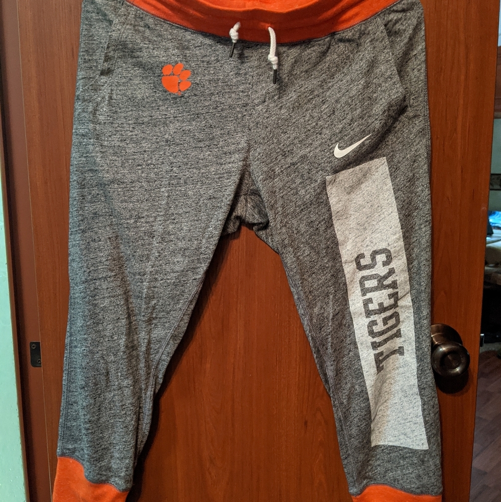 Nike joggers